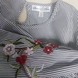 Stem & Vine Striped Floral Embroidered Bell Sleeve Blouse Womens Size‎ L